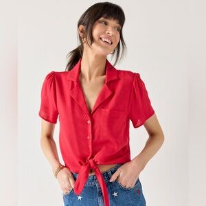 Francesca’s✨Helen Tie Front Button Down Top